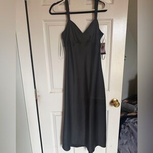 Sofia by Sofia Vergara Elegant Black Midi Dress